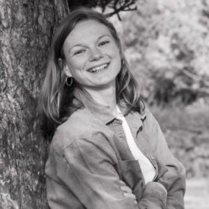 A photo of Dr Hannah Richards